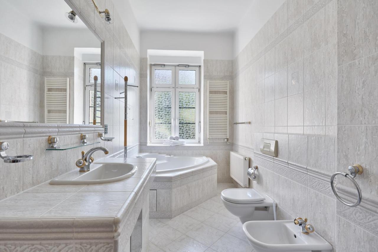 Villa Deluxe Apartments Karlovy Vary Ngoại thất bức ảnh